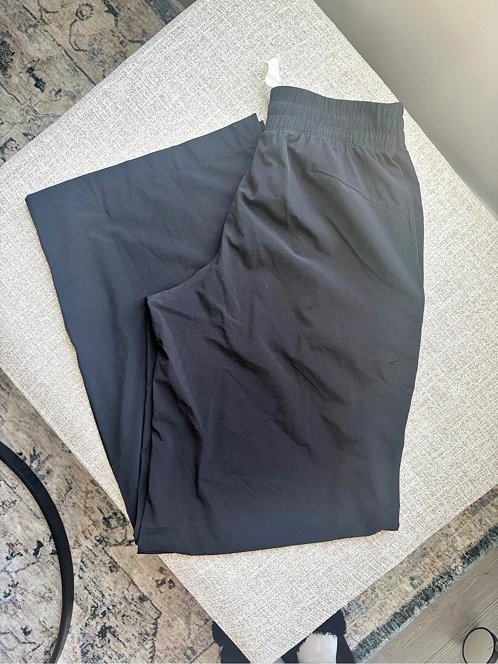 lululemon Softstreme Relaxed-Fit Mid-Rise Pant Wide Leg Pants Black Size Small - Picture 2 of 4